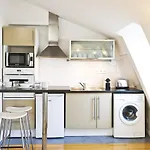 Pick A Flat's In Batignolles - Rue Biot 아파트