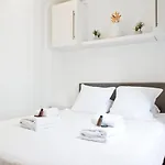 Pick A Flat's In Batignolles - Rue Biot 아파트 파리
