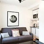 Pick A Flat's In Batignolles - Rue Biot 아파트 *