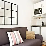 아파트 Pick A Flat's In Batignolles - Rue Biot 파리