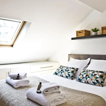 Pick A Flat's In Batignolles - Rue Biot 아파트 *