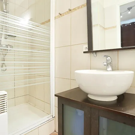 Pick A Flat's In Batignolles - Rue Biot * Paříž