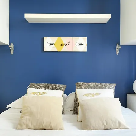 Pick A Flat's In Batignolles - Rue Biot