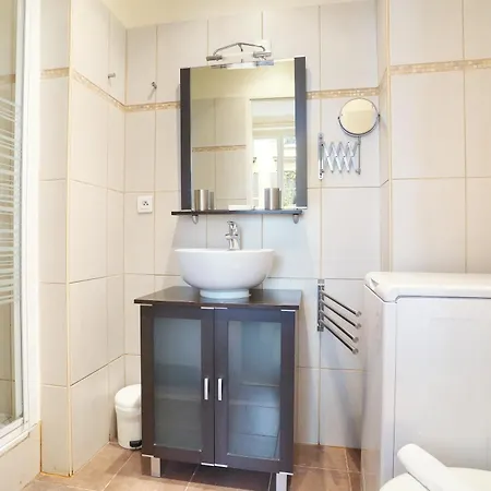 Pick A Flat's In Batignolles - Rue Biot * Paris