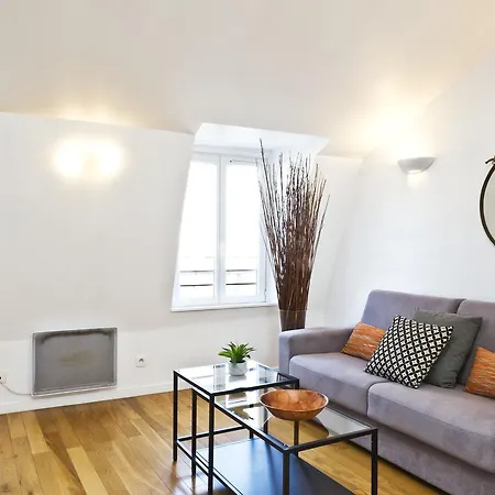 Pick A Flat's In Batignolles - Rue Biot